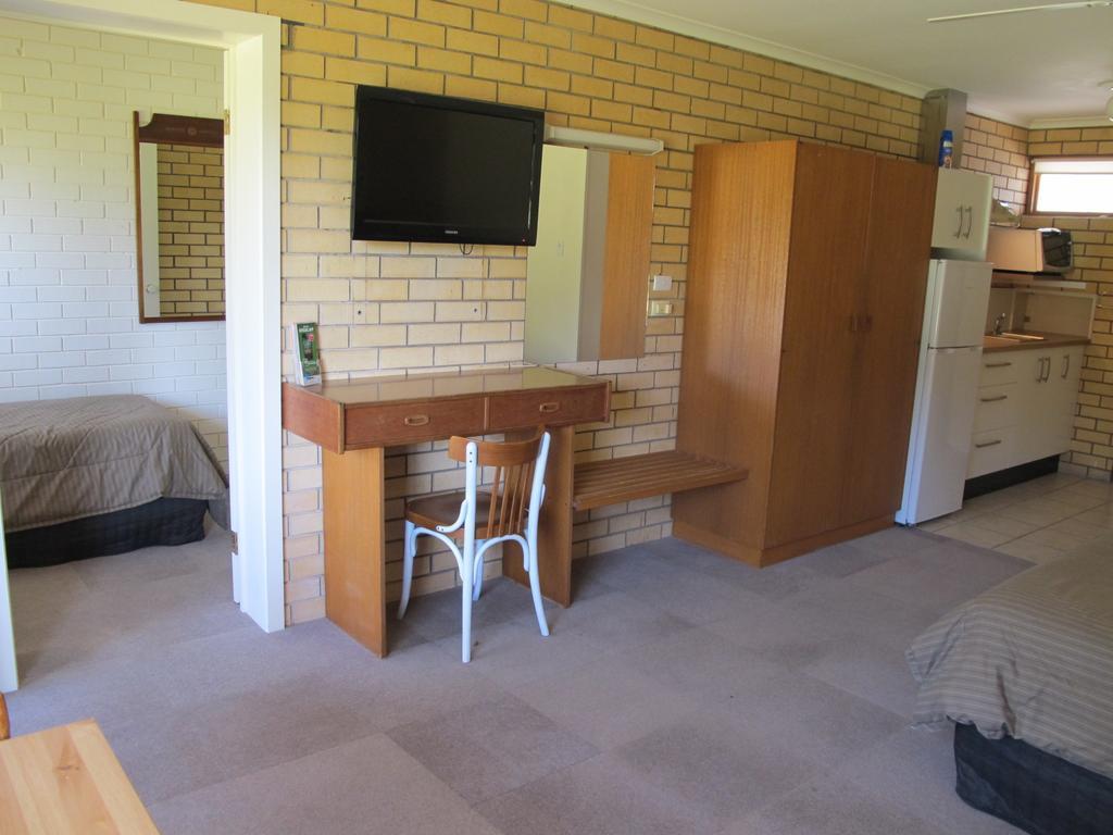 Golfers Lodge Motel Corowa Szoba fotó